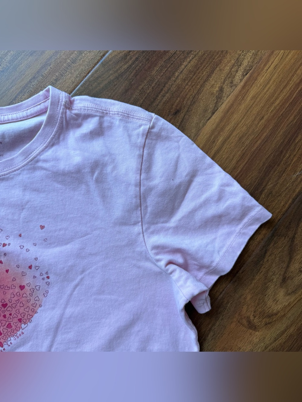 Life Is Good Women's Scattered Hearts Short Sleeve Tee - Picture 3 of 7